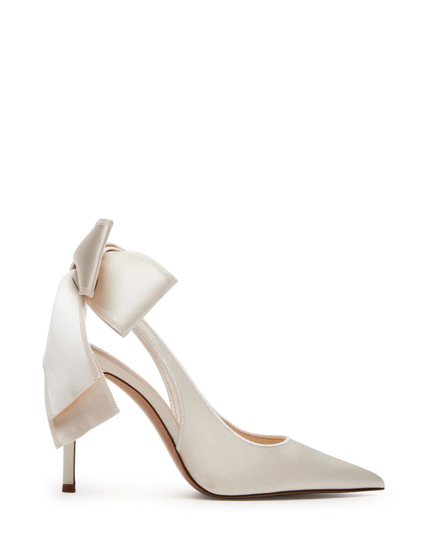 Teacup Pump IVORY SATIN
